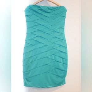 XXI, L , Teal almost blue